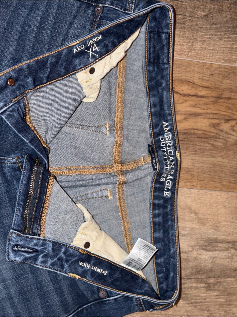American Eagle skinny kick jeans 14 short - Picture 6 of 9